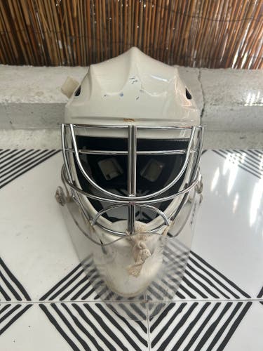 Senior Large Itech Goalie Mask (Used)