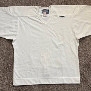 White Size 52 Men's Bauer Jersey (Used)