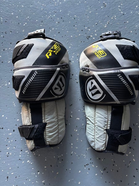 Warrior RX3 Pro Knee Guard (Used)