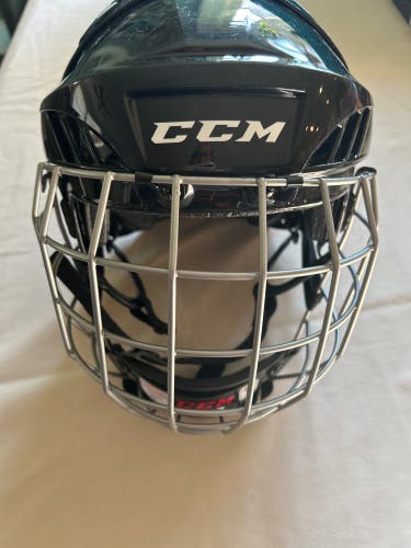 Large CCM FL40 Large Helmet (Used)