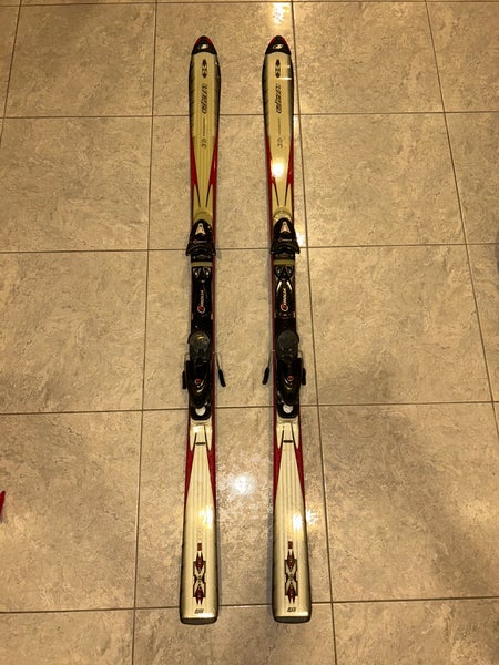 Used Elan 168 cm All Mountain Carve 5.0 Skis With Bindings