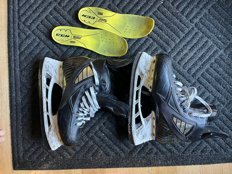 True Pro Custom Hockey Skates Wide Width 8 (Used)