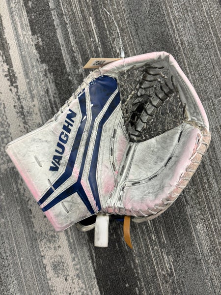 Junior Vaughn V10 Goalie Gloves & Blockers Regular (Used)