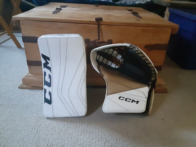 CCM Axis 2 Trapper and 597 Blocker