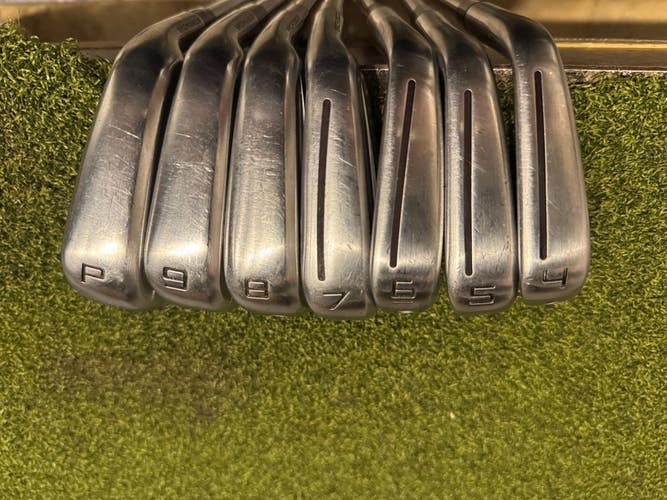 TaylorMade 2024 P770 4-PW Iron Set, Dynamic Gold X-Stiff Flex, RH