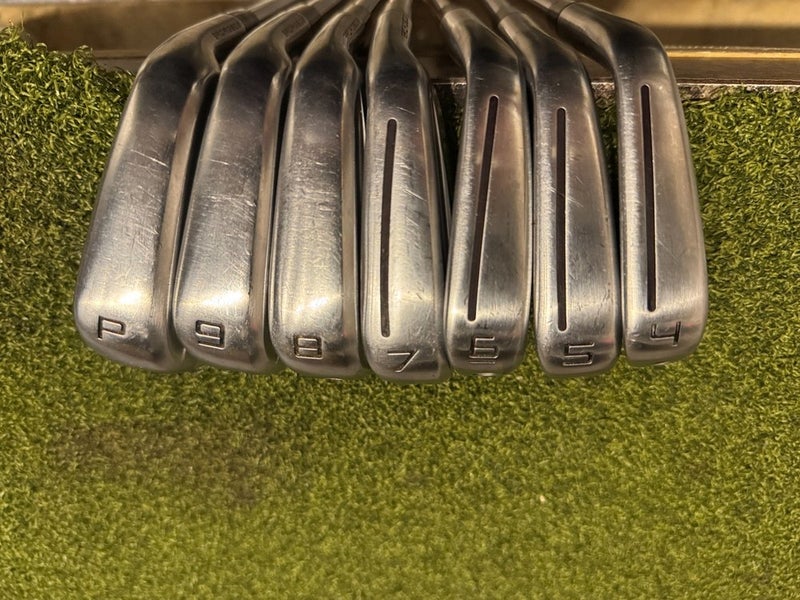 TaylorMade 2024 P770 4-PW Iron Set, Dynamic Gold X-Stiff Flex, RH