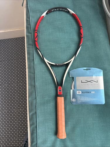 Wilson Six One 95 BLX New Grip  With Set Of Alu Vibe. 4 3/8 Great Condition