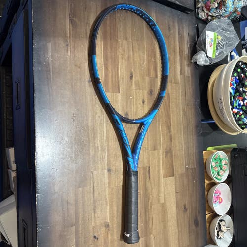 New Babolat Pure Drive 107 3/8 Grip. 10.1 oz. Brand New!!