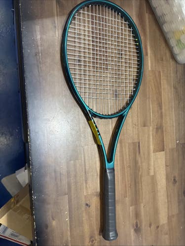 Used Wilson Blade PRO STOCK V9 G3 16x19 Kblade Mold  Great Condition. 9.99/10