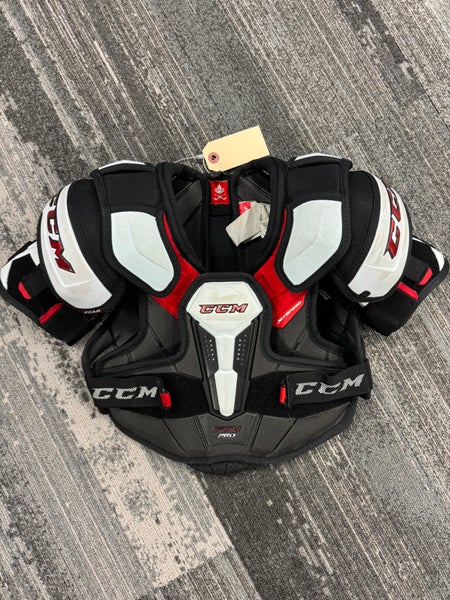 Medium Junior CCM JetSpeed FT4 Pro Shoulder Pads (Used)