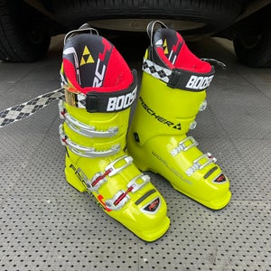 FISCHER RC4 WORLD CUP RACE SKI BOOTS - 130 FLEX - 26.5 - BOOSTER STRAPS - LIFTS