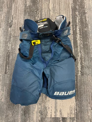 Senior Medium Bauer Supreme Ultrasonic Hockey Pants (Used)