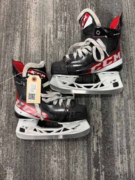 Junior CCM JetSpeed FT4 Hockey Skates Size 2.5 (Used)
