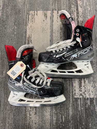 Intermediate Bauer Vapor X3.7 Hockey Skates Regular Width 6.5 (Used)