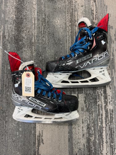 Intermediate Bauer Vapor X3.7 Hockey Skates Regular Width Size 4.5 (Used)