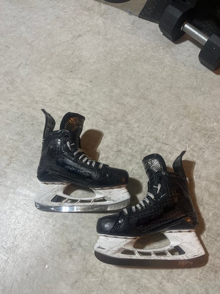 Bauer Supreme Mach Hockey Skates With Two Sets of Stepsteel/Bladetech