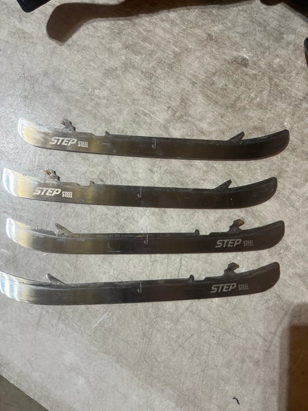 Bauer step steel 263 (size 7/7.5 skate)
