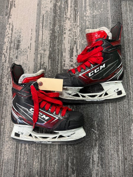 Intermediate CCM JetSpeed XTra Pro Plus Hockey Skates Size 4 (Used)