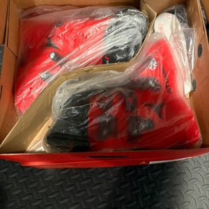 Mondo 23 & 23.5 Unisex Atomic Redster STI 130 Ski Boots (New)
