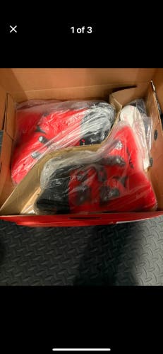 Mondo 23 & 23.5 Unisex Atomic Redster STI 130 Ski Boots (New)