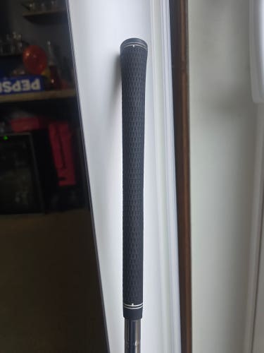 Men's Callaway 4 iron Razr X Right Handed Uniflex Steel Shaft (Used)