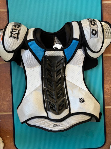 Large Senior CCM Vector Shoulder Pads (New)