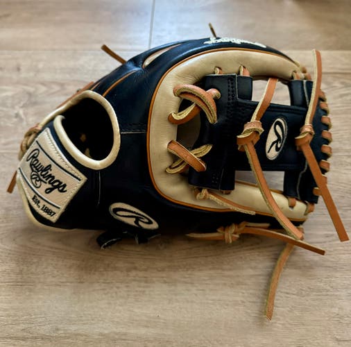Rawlings Heart of the Hide RH Infield Baseball Glove 11.75" (Used)