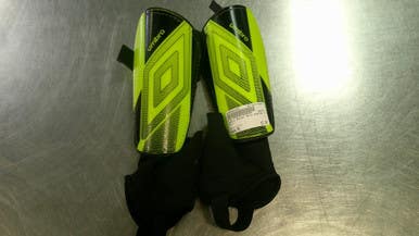 Used Umbro Soccer Shin Guards Junior Yellow MD 11868-S000066409