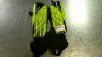 Used Umbro Soccer Shin Guards Junior Yellow MD 11868-S000066409