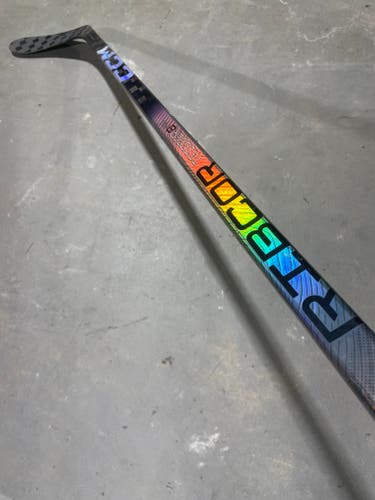 CCM Trigger 8 Pro Hockey Stick 65 Flex P28 Left 76437