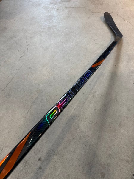 70 Flex P28 Senior Bauer Tracer Left Hand Hockey Stick Pro Stock (Used)
