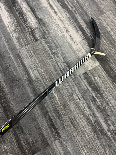 Intermediate Warrior Alpha DX Pro Hockey Stick Right Handed (Used)