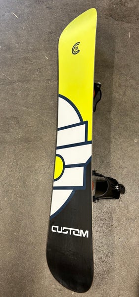 Burton Custom 160cm Snowboard + Large Flow Bindings
