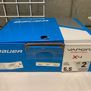 New Intermediate Bauer Vapor X4 Hockey Skates Fit 2