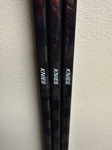 Matthew Knies Senior Warrior Covert QR6 pro 3-PACK Left Hand Hockey Stick P92 80 Flex Pro Stock (New