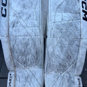 33" 2024 CCM Extreme Flex Pro Goalie Leg Pads (Used)