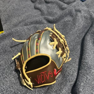 2025 Victus RH Baseball Glove 11.5" (New)