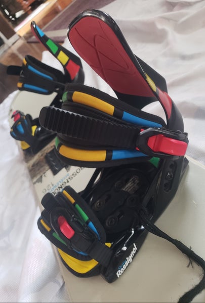 126cm JR./YOUTH. Snowboard  ROSSIGNOL ACCELERATOR w/ JR. ROSSIGNOL ROOKIE BINDINGS *USED*