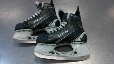 Used CCM TACKS 9047 Junior Hockey Skate Junior 03 11339-S000196083