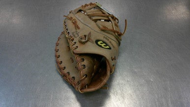 Used Wilson A2802 BB/SB First Base LH Throw Tan 12 1/4" 11339-S000196027