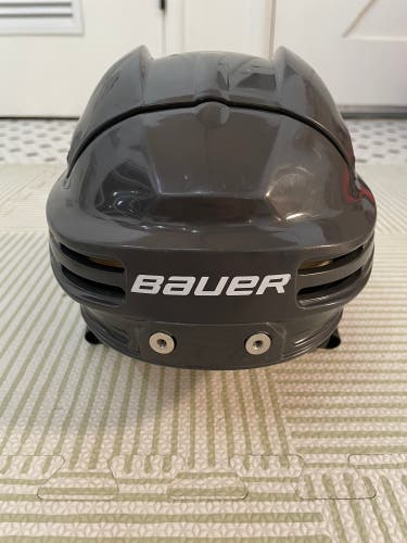 Bauer 4500 Vegas Grey Medium Helmet