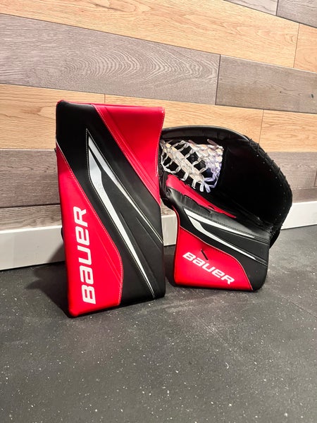 Bauer Vapor X5 Pro Regular (ALMOST BRAND NEW, ONLY USED FOR 3 ICE TIMES)