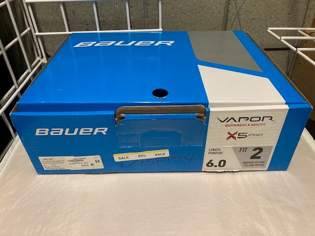 New Intermediate Bauer Vapor X5 Pro Hockey Skates