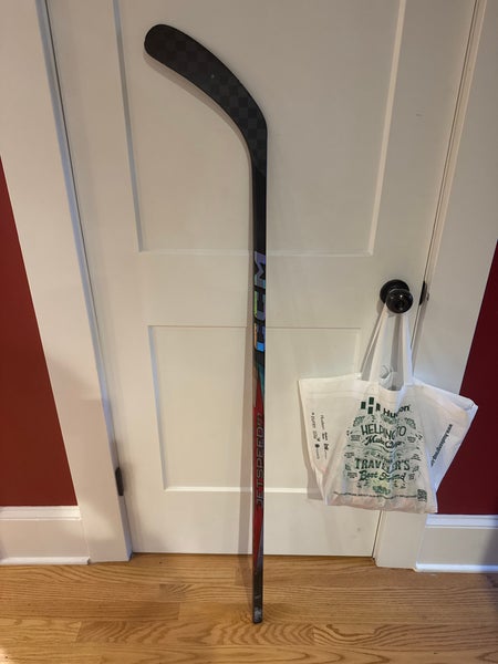 Intermediate CCM JetSpeed FT7 Right Handed Hockey Stick P29 40 Flex (Used)