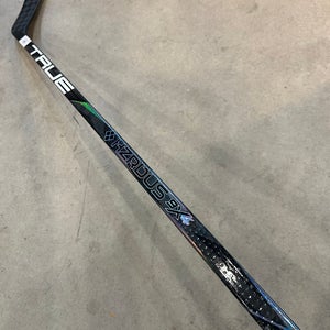 P90TM 85 Flex Senior True Project X Smoke Right Handed Hockey Stick Pro Stock NHL (New)