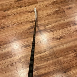 Intermediate Right Handed Hockey Stick P90TM 65 Flex (New)