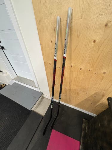 Two Pack Senior CCM Jetspeed FT6 Pro Right Handed Hockey Stick W71 80 Flex Pro Stock (Used)