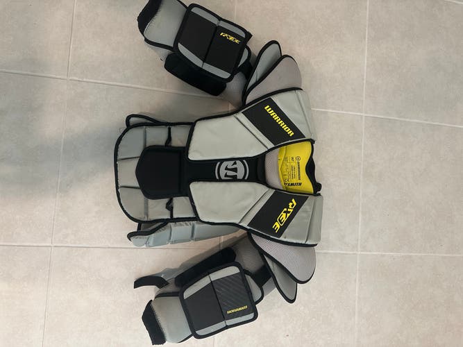 Warrior Ritual X3 E Hockey Goalie Chest Protector – Like New (Intermediate)