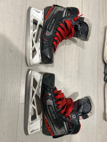 Bauer Vapor X2.7 Hockey Goalie Skates Regular Width Size 2 (Used)