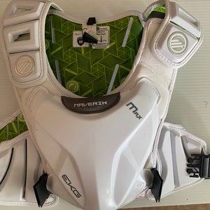 Medium Adult Maverik MAX EKG Shoulder Pads (Lightly Used)